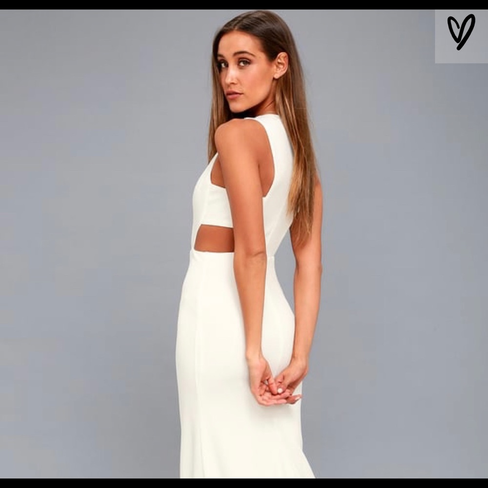 Lulus BRAND NEW white cut-out gown